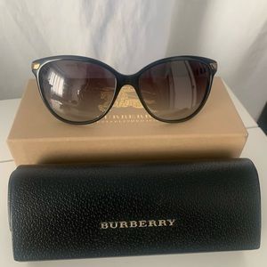 Burberry sunglasses